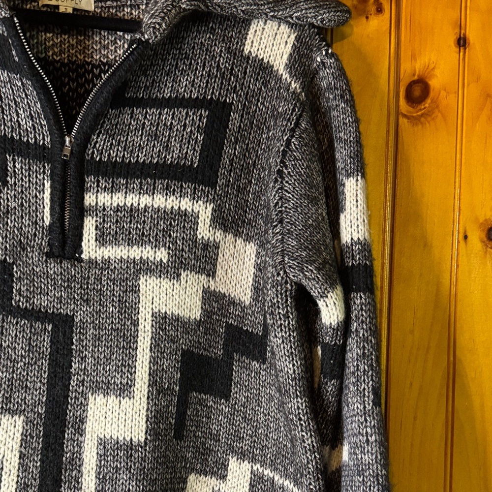 Z Supply from Anthropologie Black & Gray Aztec Patterned Turtleneck Zip Sweater - Picture 4 of 7
